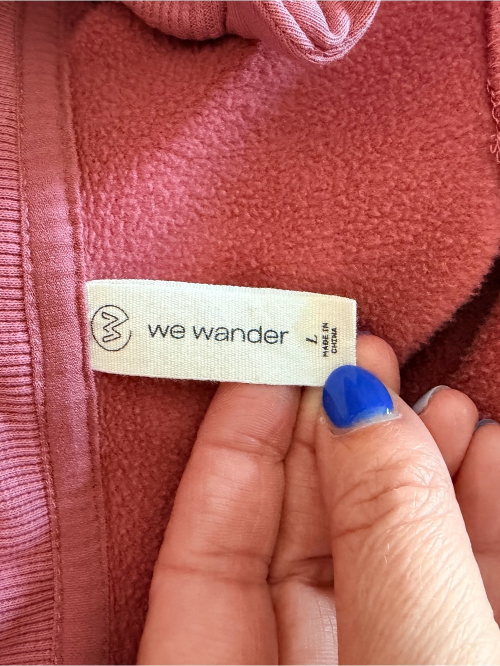 We Wander Set of Women’s Hoodies in Blue and Pink - Picture 5 of 9